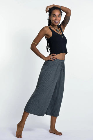 Women's Crinkled Cotton Cropped Pants in Gray