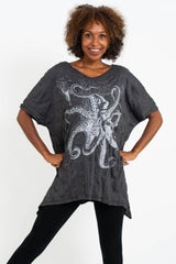 Sure Design Women's Octopus Loose V Neck T-Shirt Silver on Black