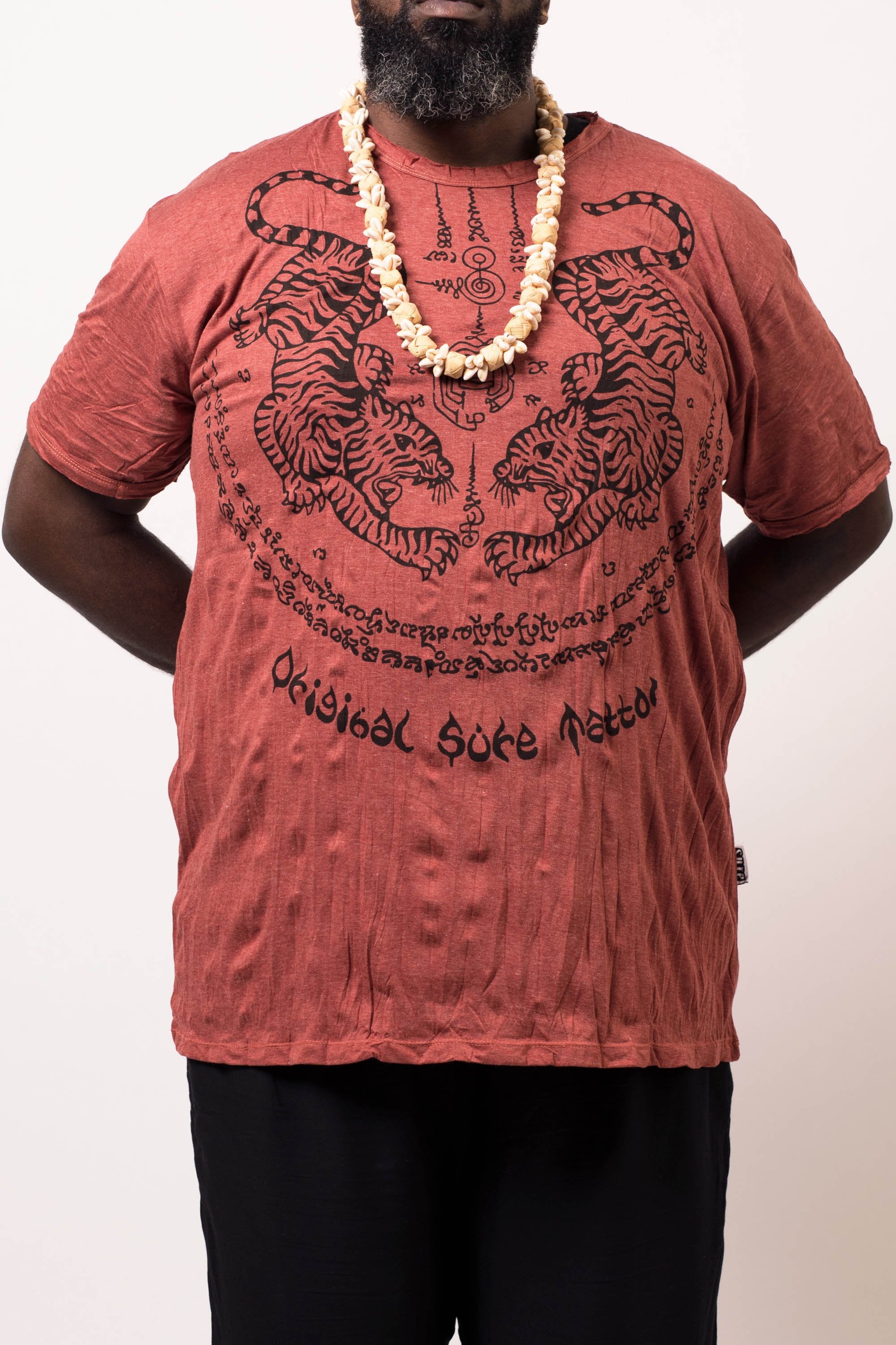 Plus Size Sure Design Men's Thai Tattoo T-Shirt Brick
