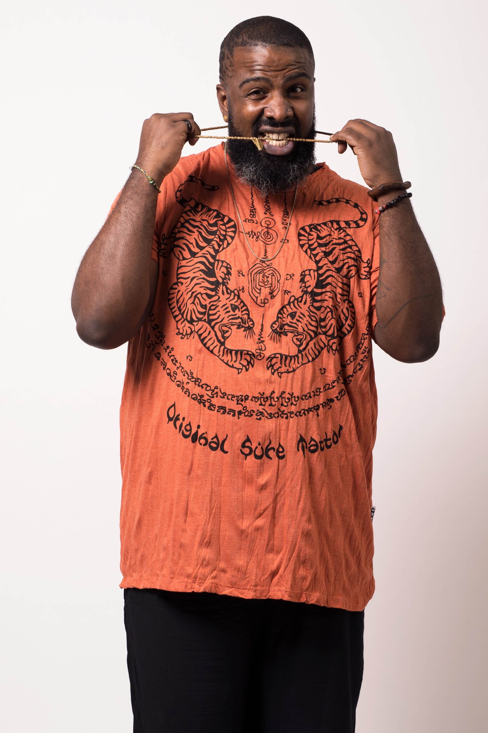 Plus Size Sure Design Men's Thai Tattoo T-Shirt Orange