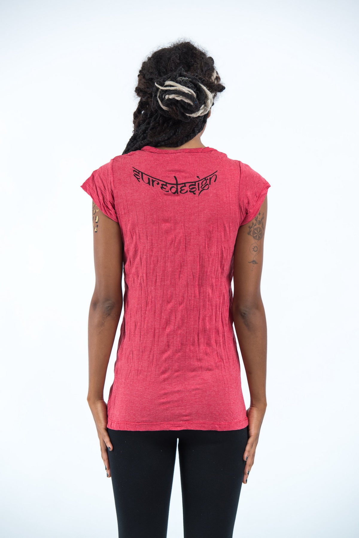 Sure Design Women's Ohm hands T-Shirt Red