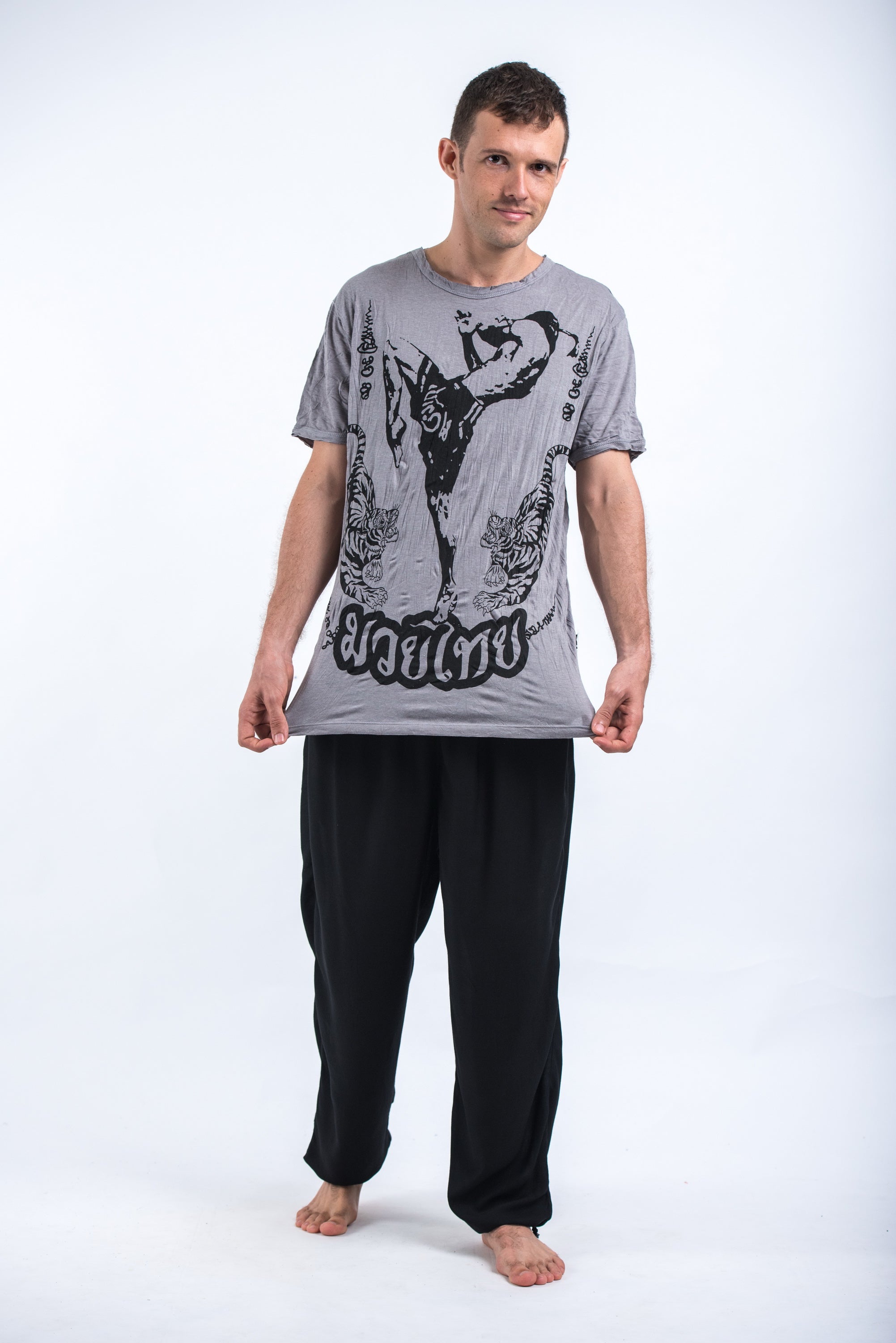 Sure Design Mens Muay Thai Flying Knee T-Shirt Gray