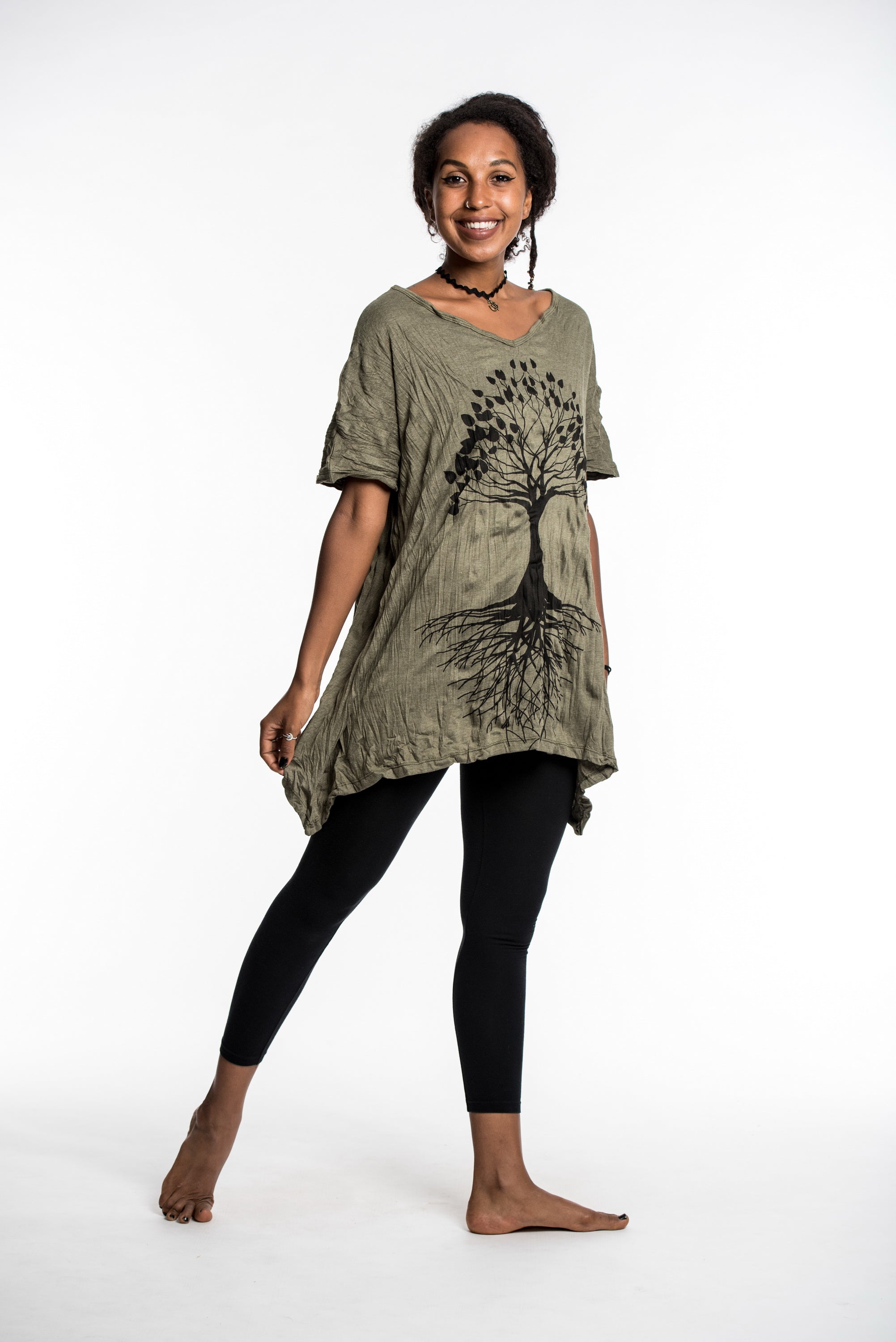 Sure Design Women's Tree of Life Loose V Neck T-Shirt Green