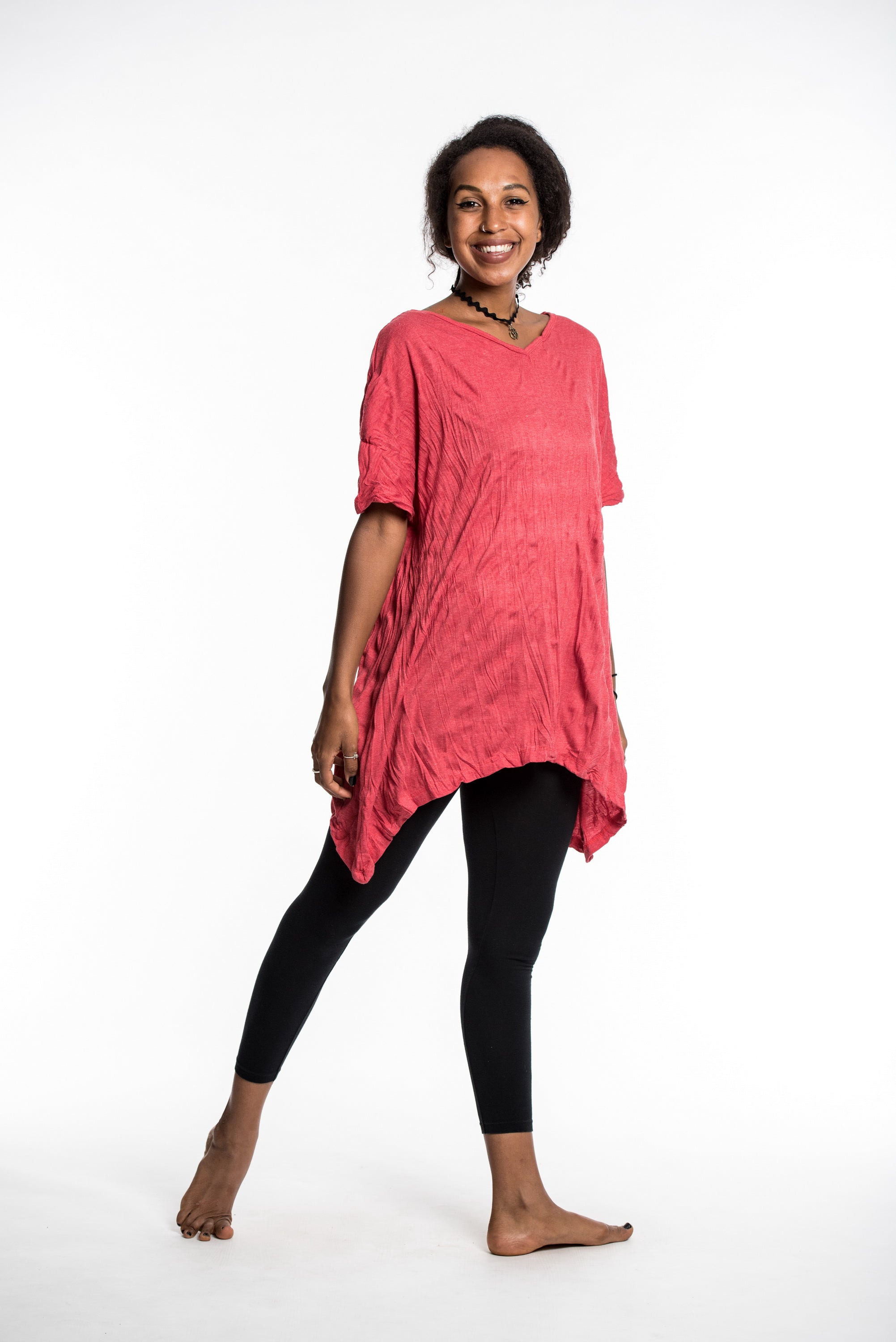 Sure Design Women's Solid Loose V Neck T-Shirt Red