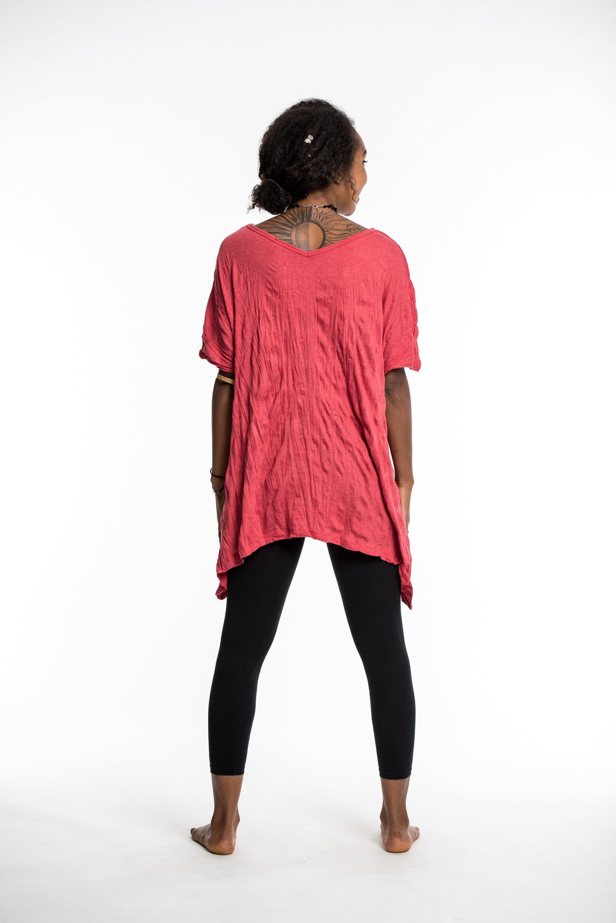Sure Design Women's Solid Loose V Neck T-Shirt Red